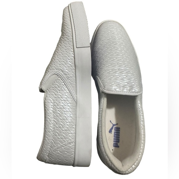 Puma Slip On Fashion Shoe Women’s 8.5 - Picture 6 of 7